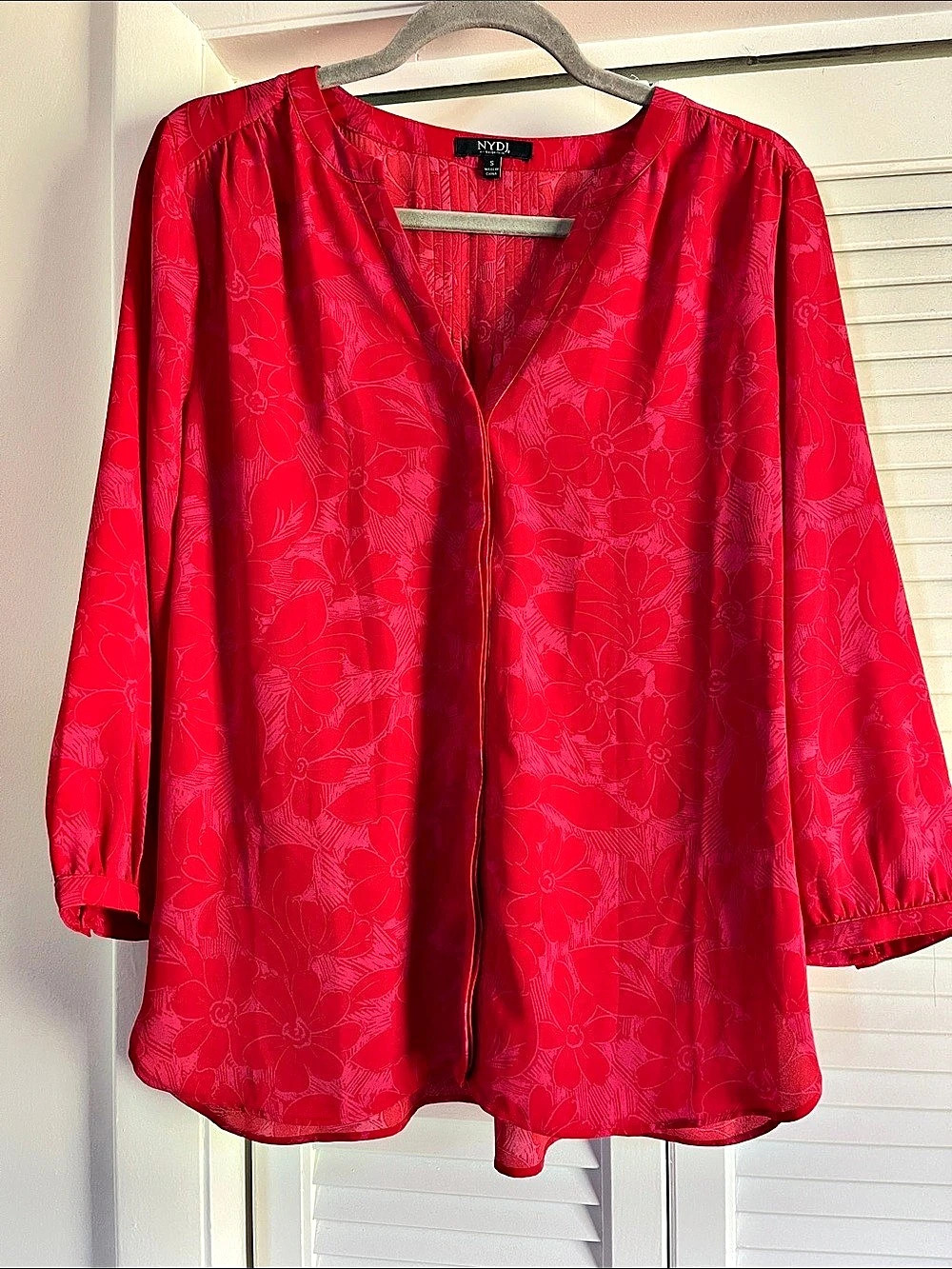 NYDJ Floral Blouse in Hot Pink and Light Pink Small Like New